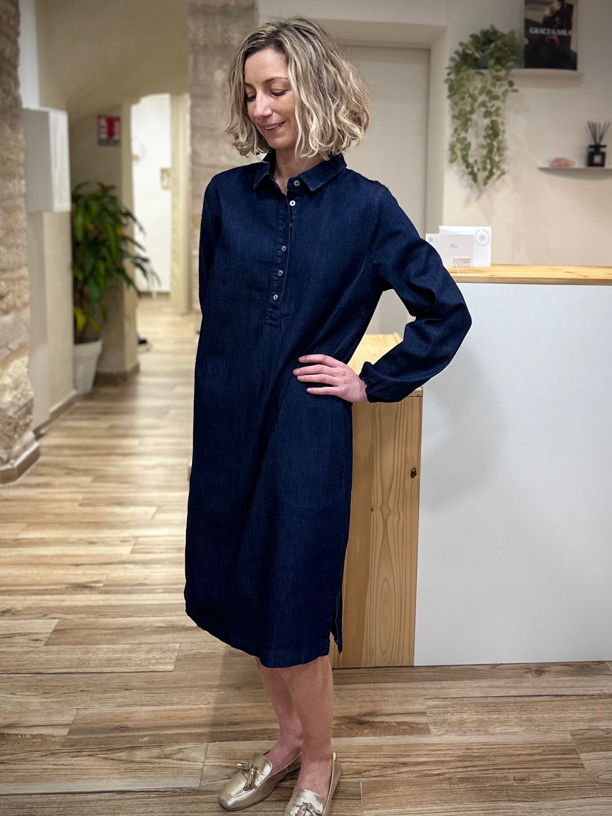 Robe mi-longue en jean style casual chic