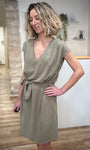 Robe col V kaki femme style chic