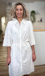 Robe blanche fluide femme style méditerranéen 