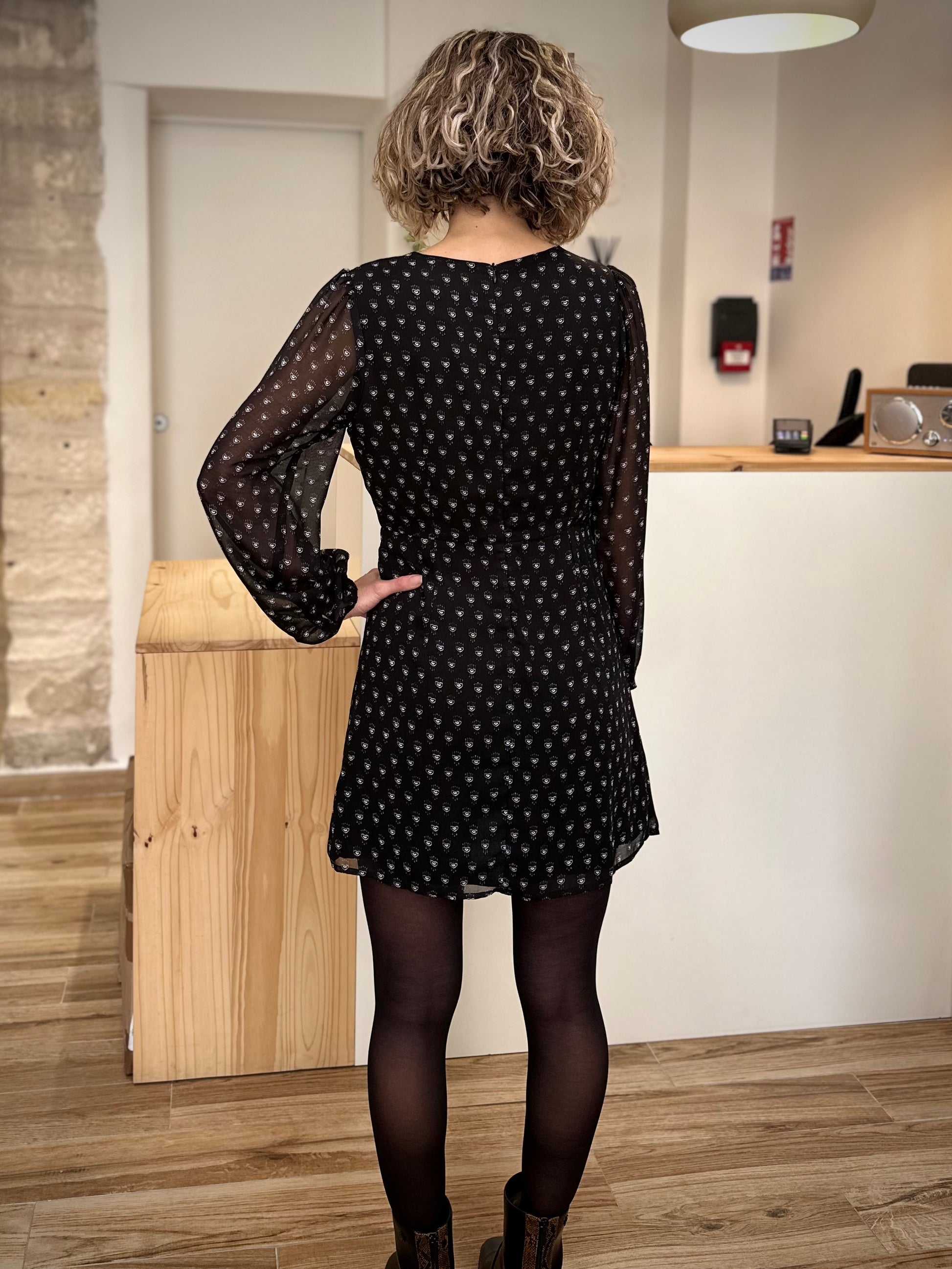 Vue de dos robe Roxanna avec zip discret