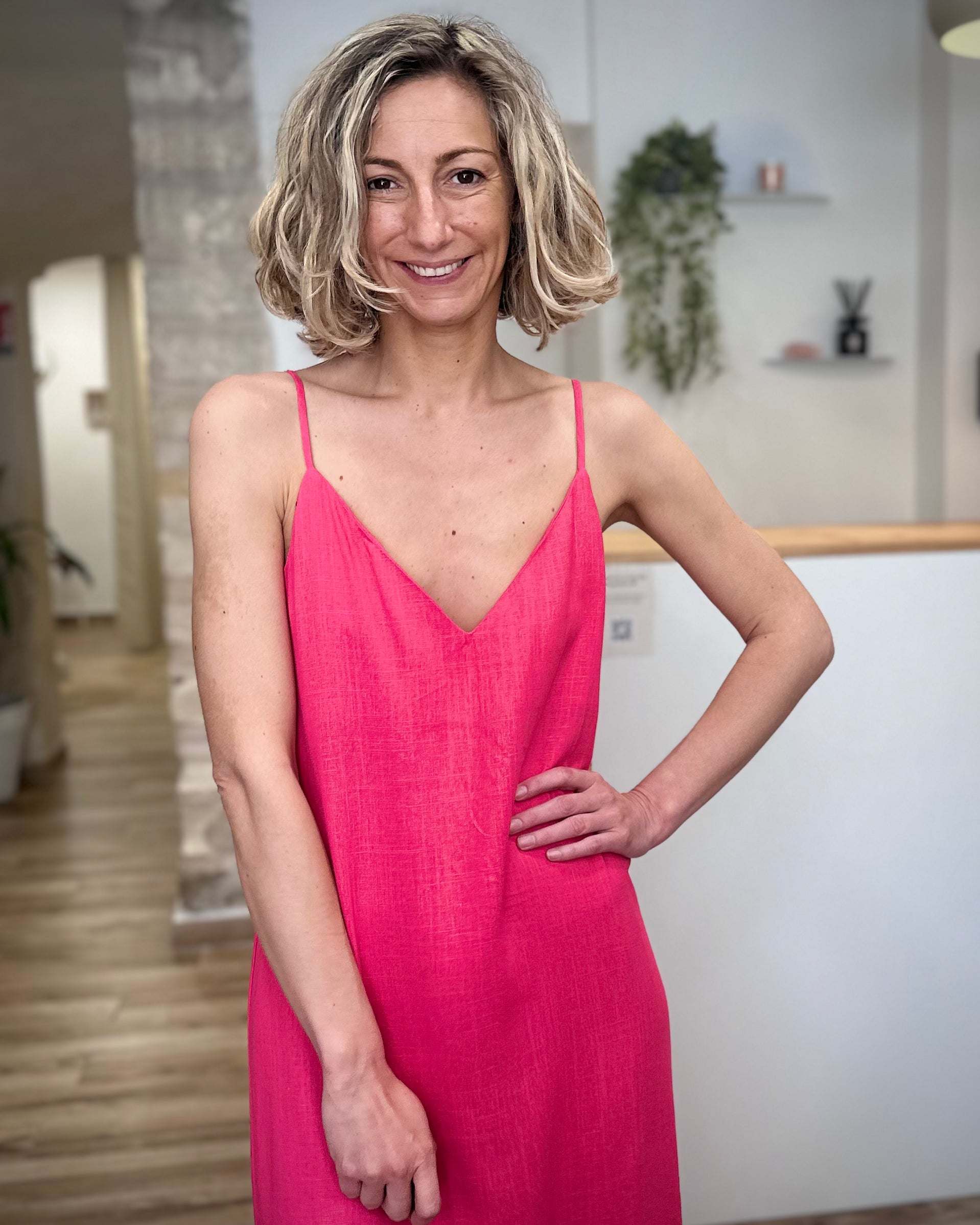 Robe femme sans manches style bohème chic 