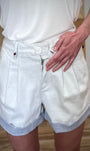 Short taille haute femme avec fermeture bouton et zip 