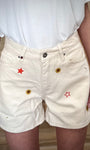 Détail broderies tournesol sur short femme 