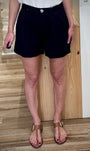Short droit bleu marine femme élégant été 