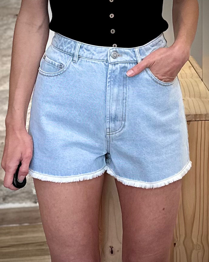 Short denim femme coupe droite 100% coton