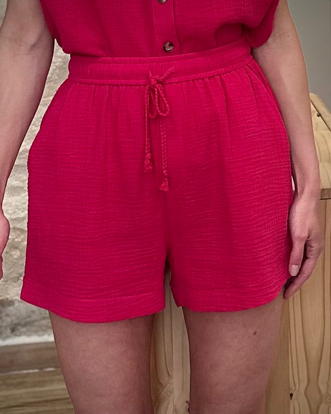 Short femme coupe large coloris fuchsia 