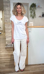 Look lumineux femme avec tee-shirt coton blanc 