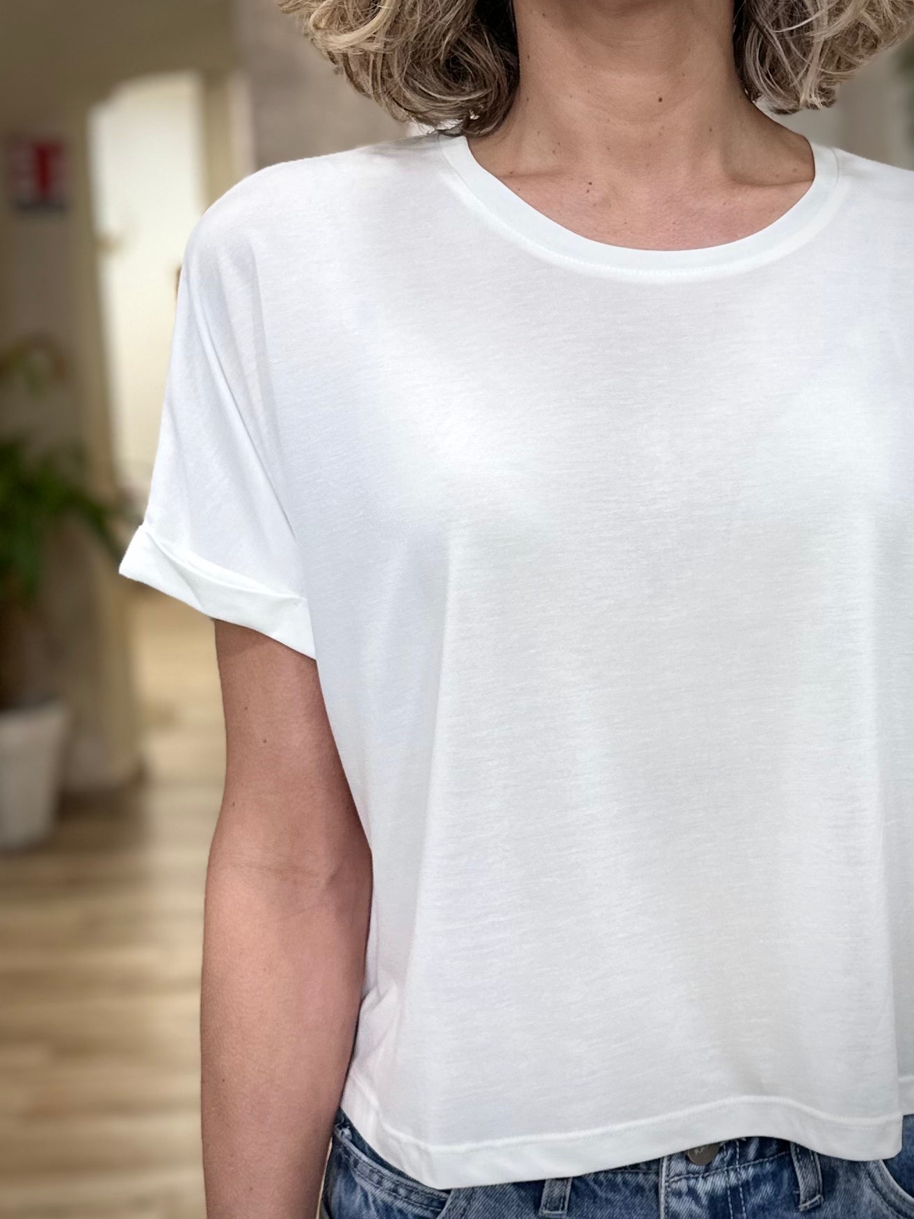 Zoom matière douce modal t-shirt ivoire