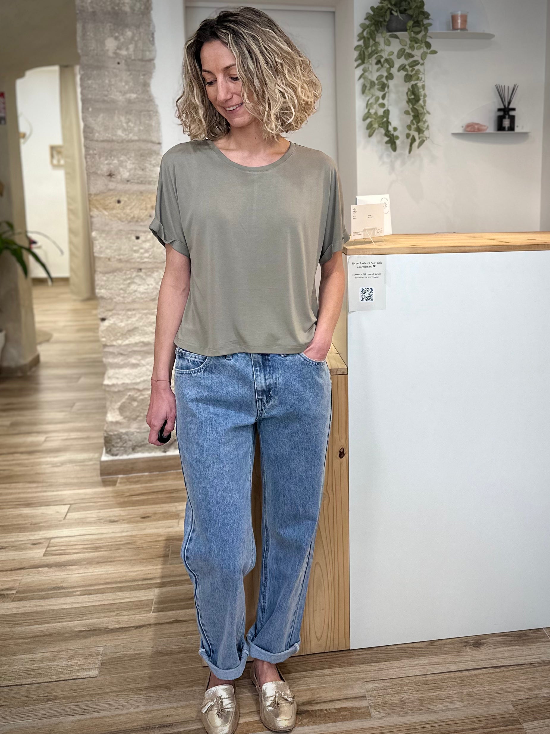 T-shirt oversize kaki look casual chic naturel