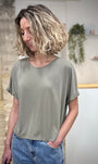 Silhouette décontractée top oversize kaki