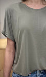 Zoom matière douce t-shirt modal kaki