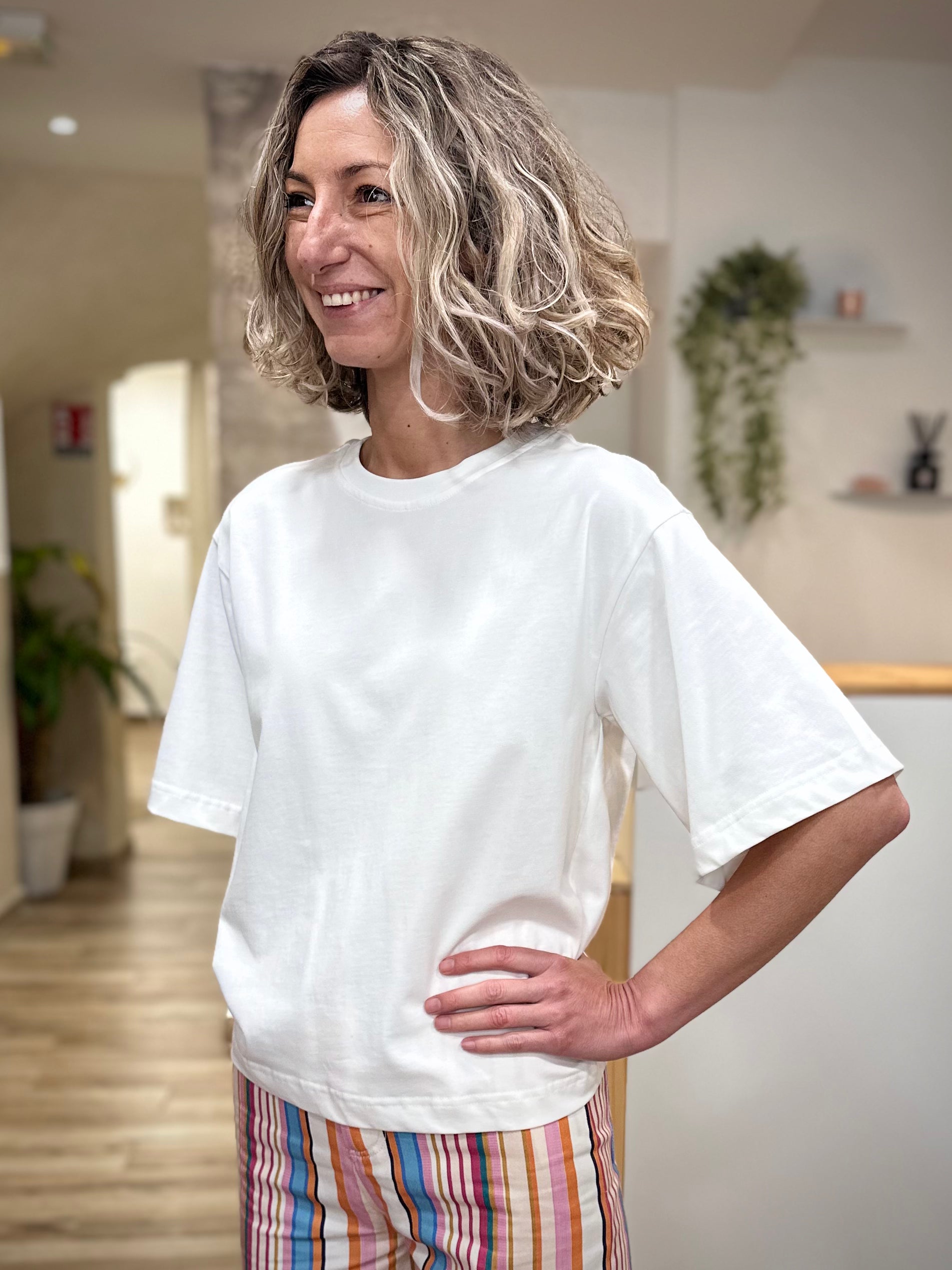 T-shirt blanc femme style décontracté chic