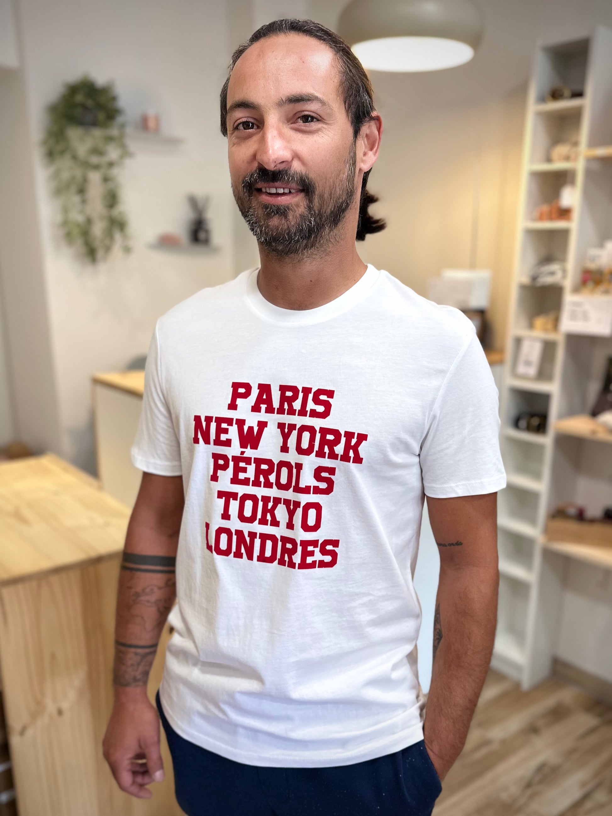Tee-shirt homme blanc avec marquage velours rouge