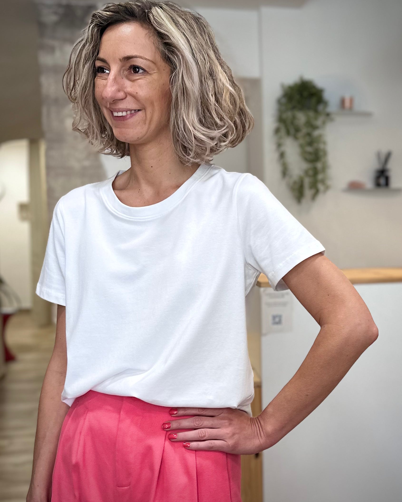Haut blanc femme casual chic à manches courtes 