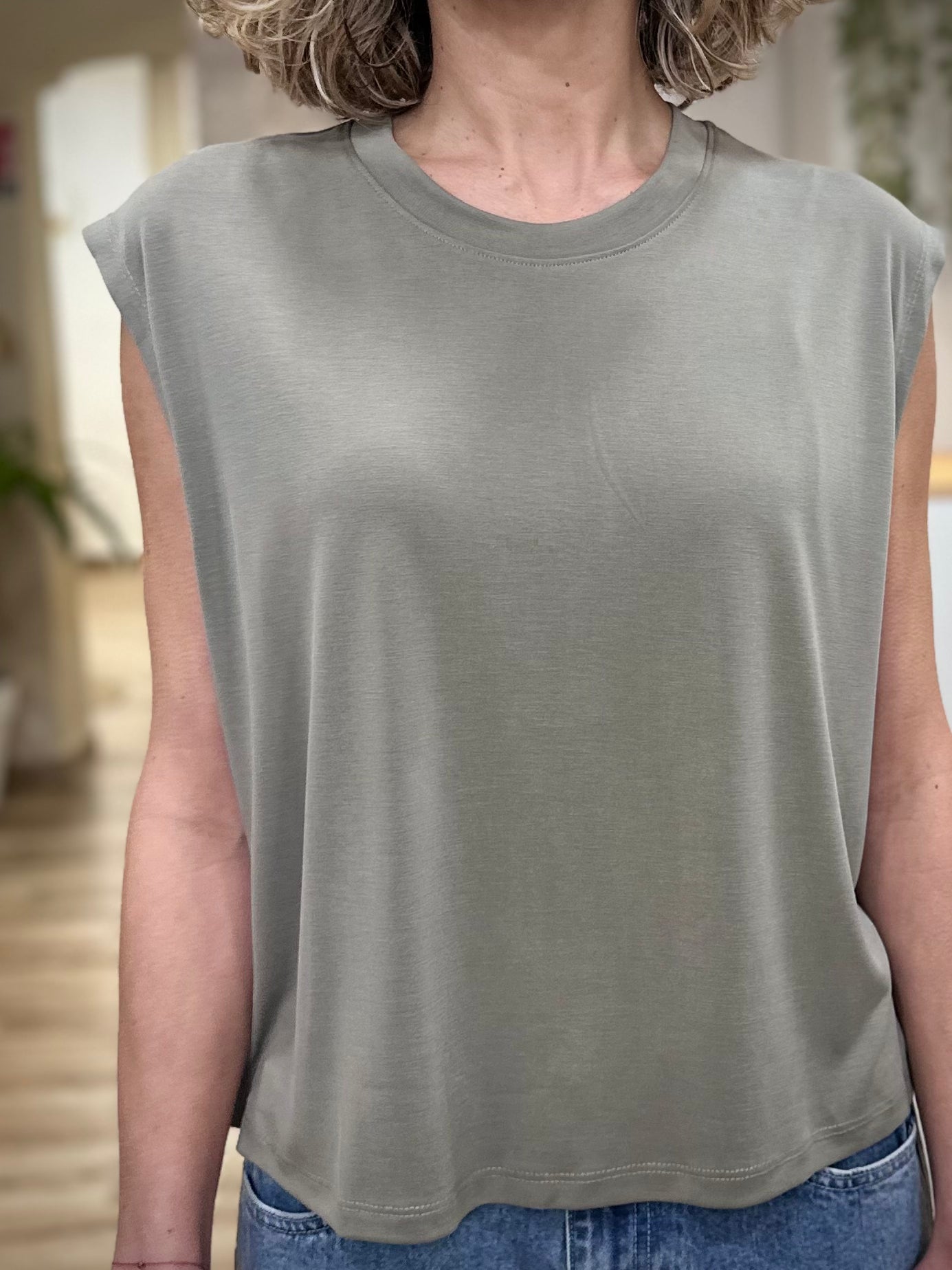 Zoom matière douce modal t-shirt femme