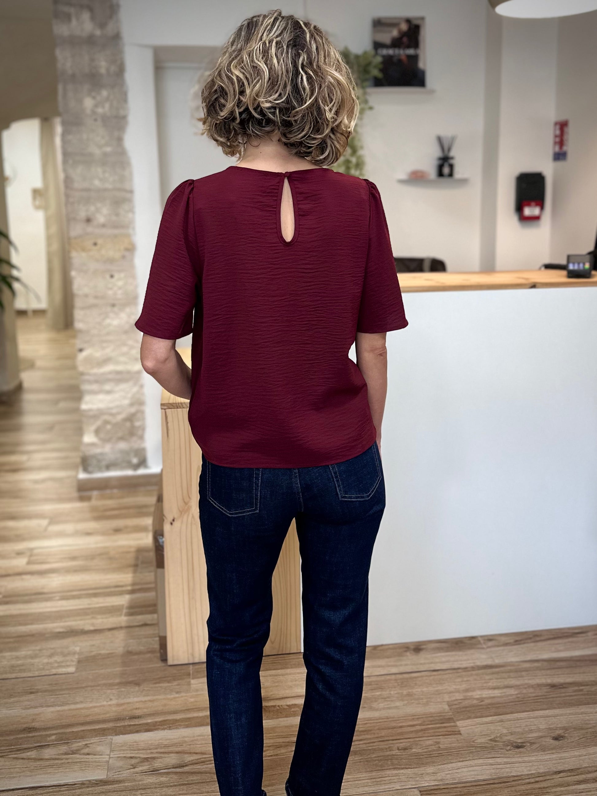 Top Shine bordeaux coupe droite vue de dos