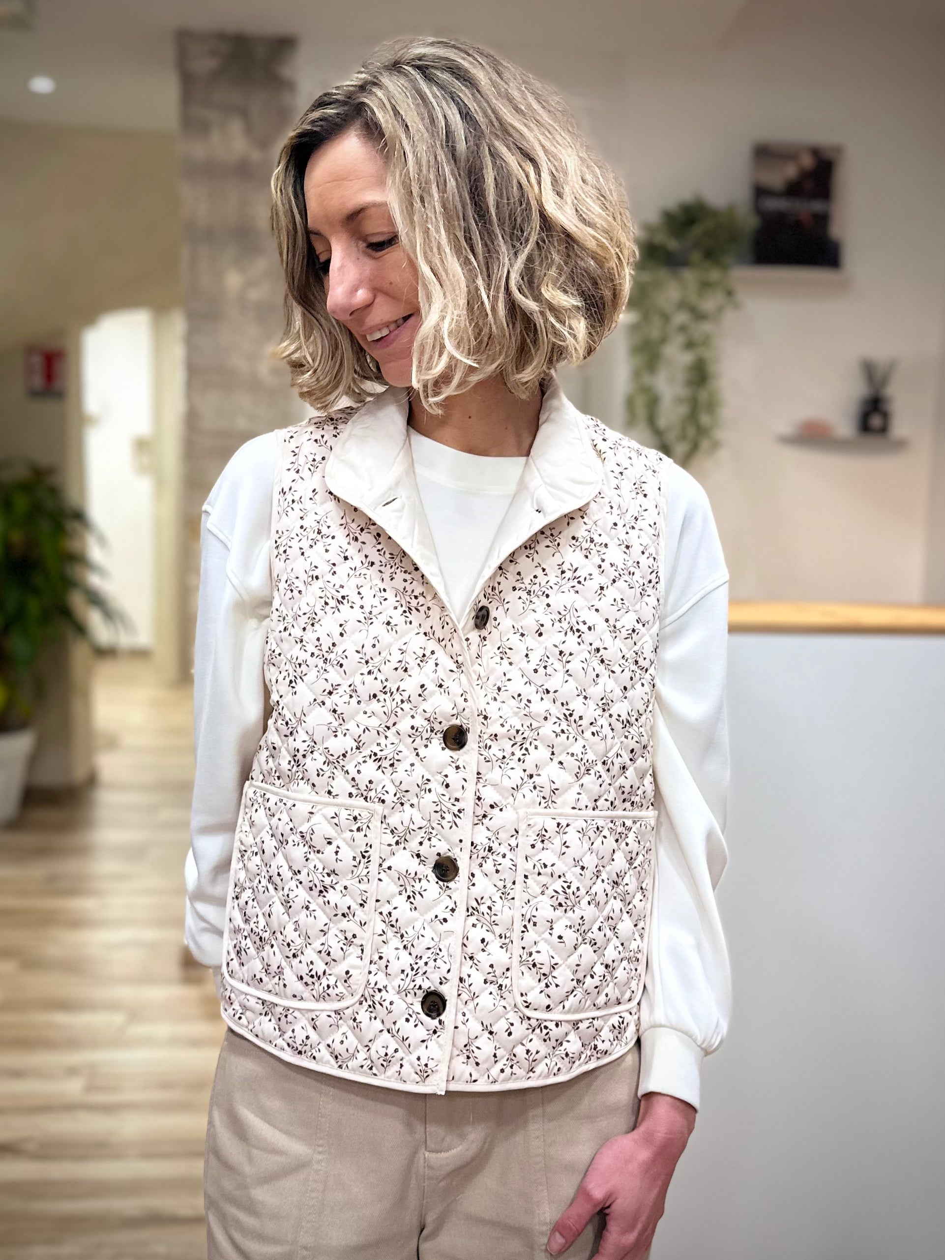Gilet matelassé femme fond écru