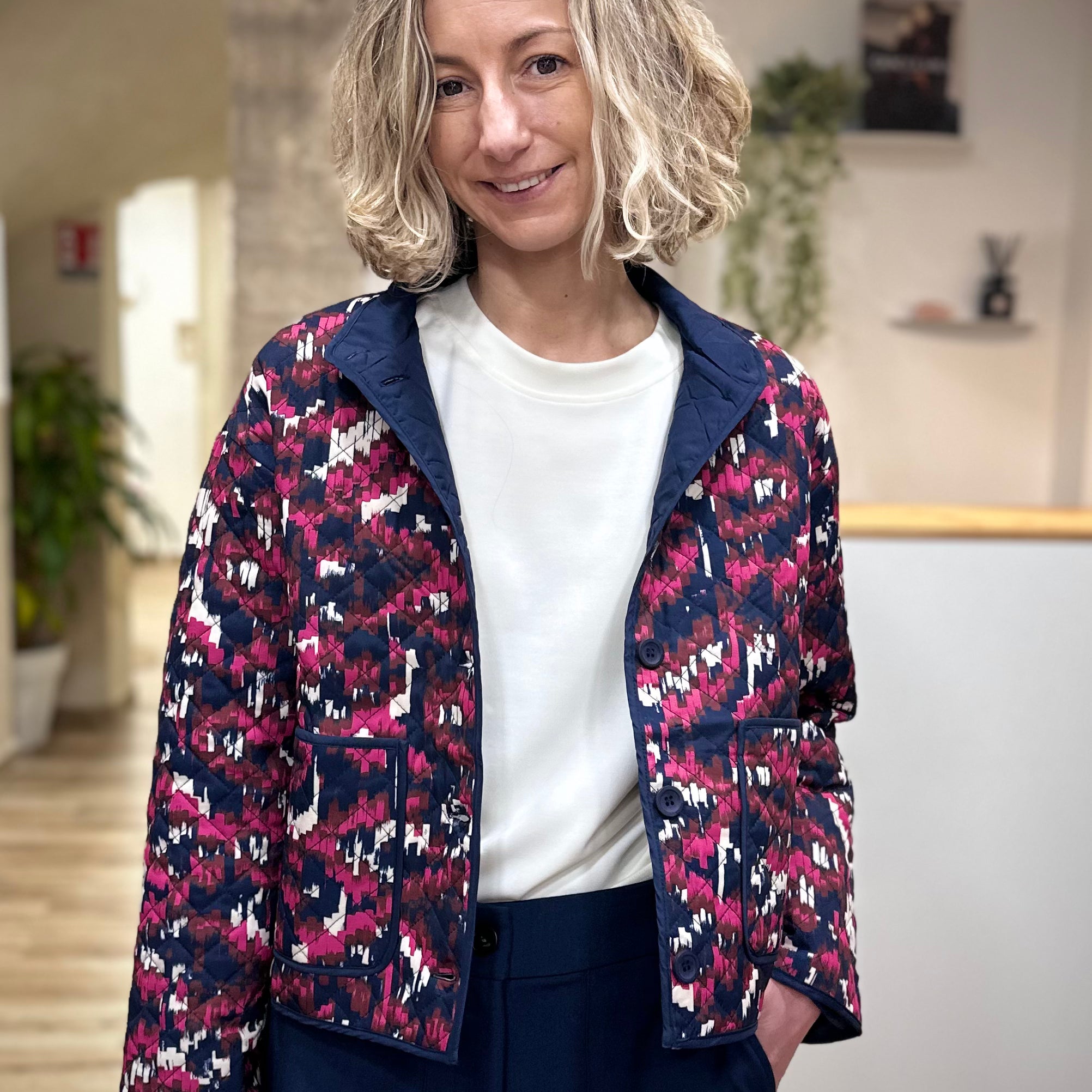 Veste femme imprimée graphique coupe droite