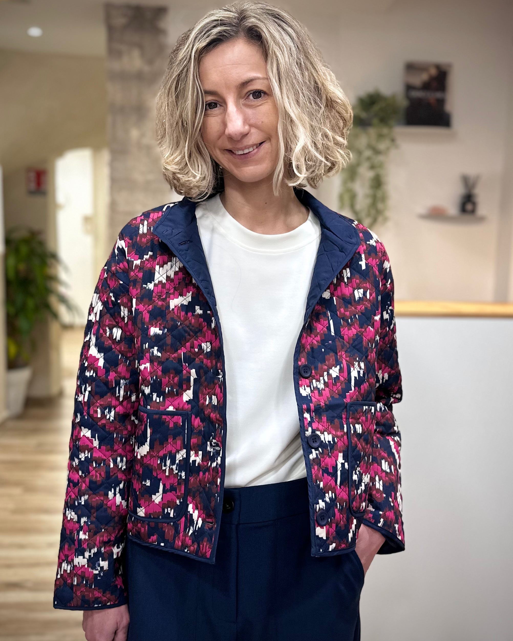 Veste femme imprimée graphique coupe droite