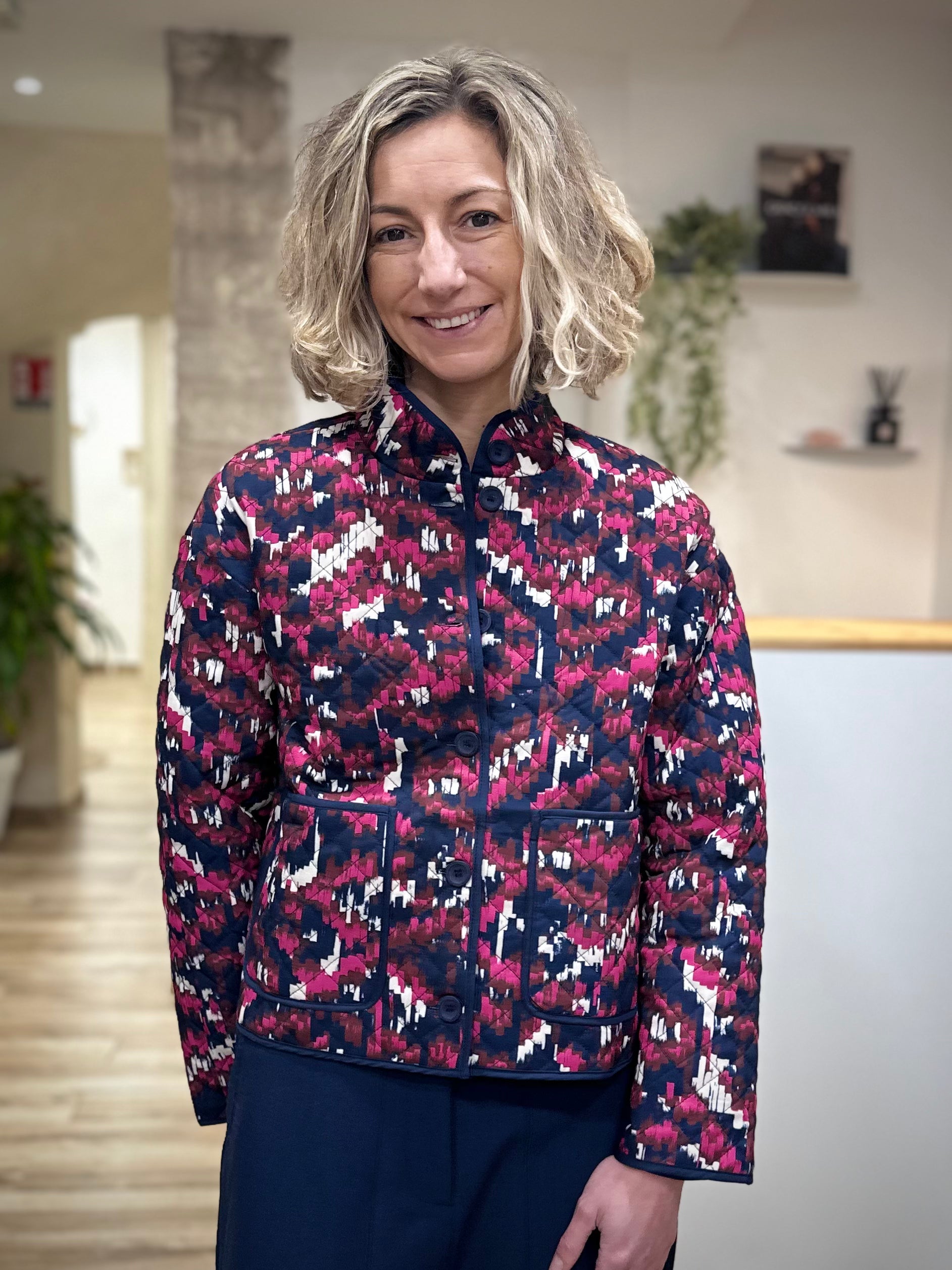 Veste graphique femme boutons sur le devant