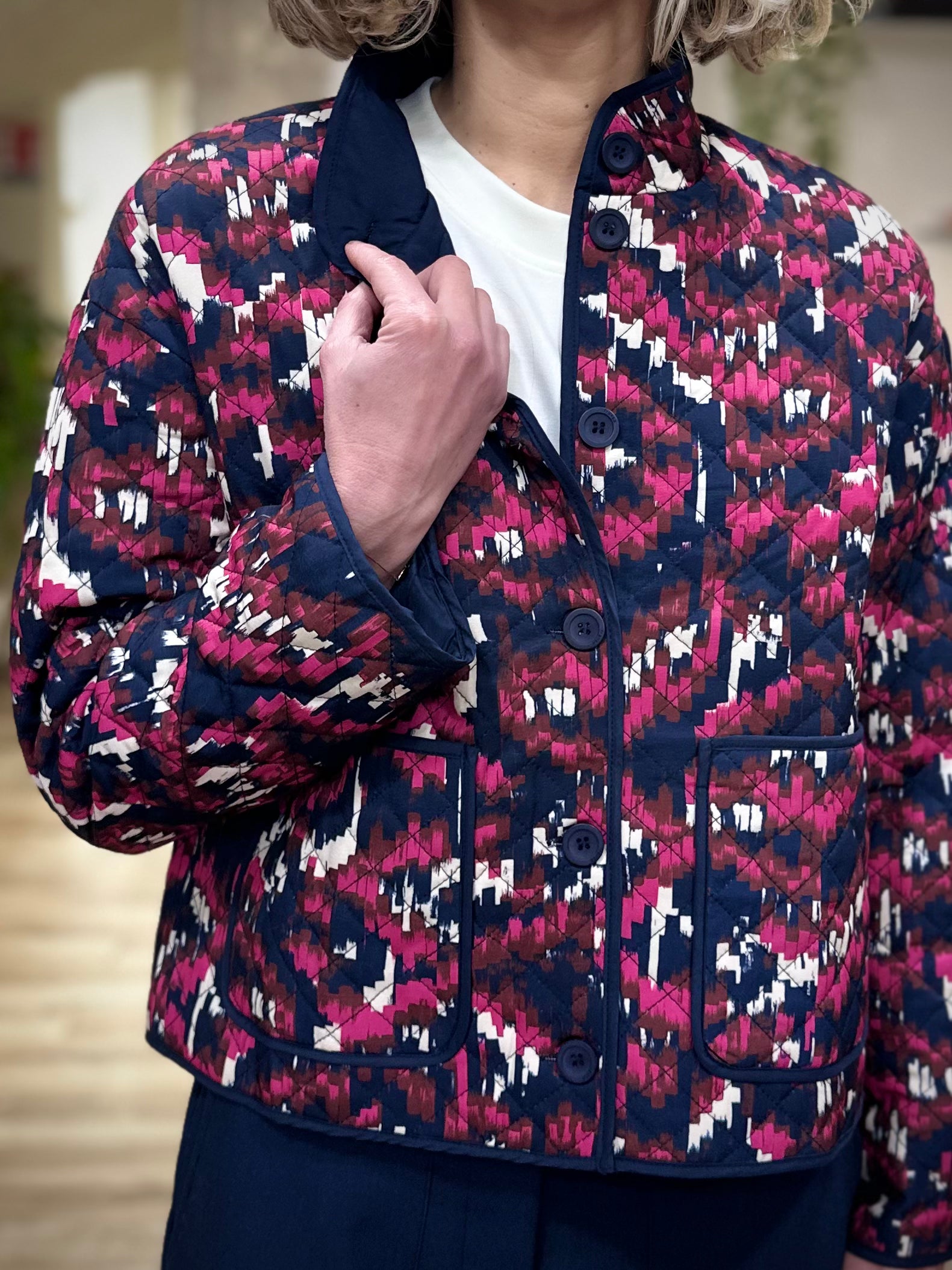 Détail boutons veste femme imprimée