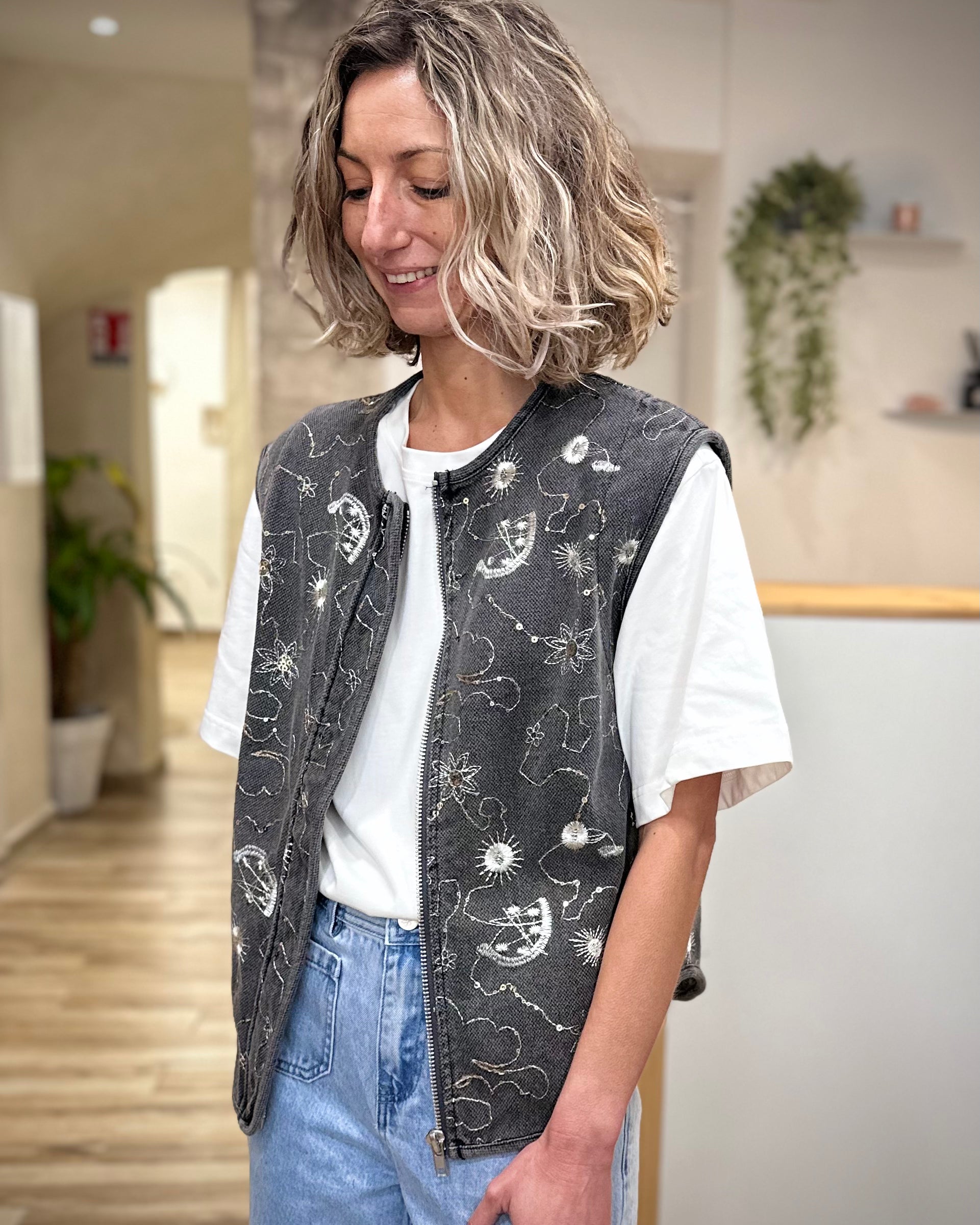 Veste denim femme broderie étoiles et sequins