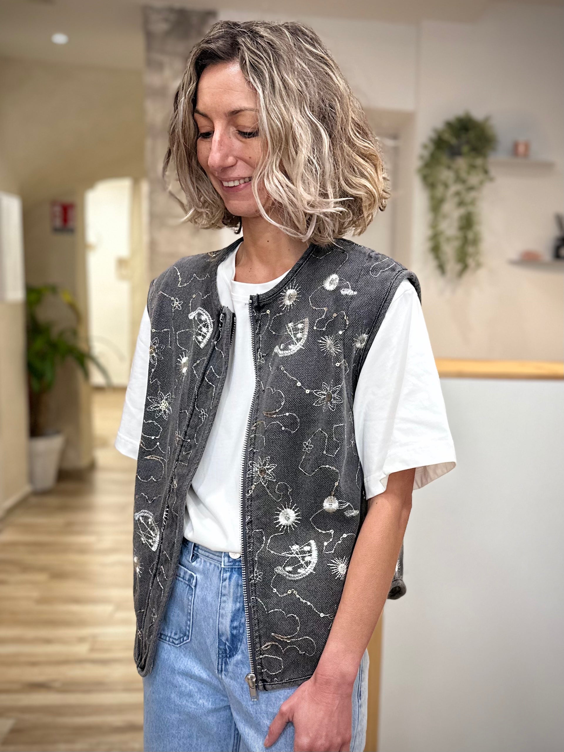 Veste denim femme broderie étoiles et sequins