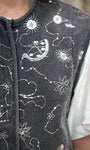 Détail sequins broderie veste jean femme